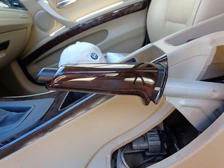 Замена рукоятки ручного тормоза BMW 3er (E90) рис. 6