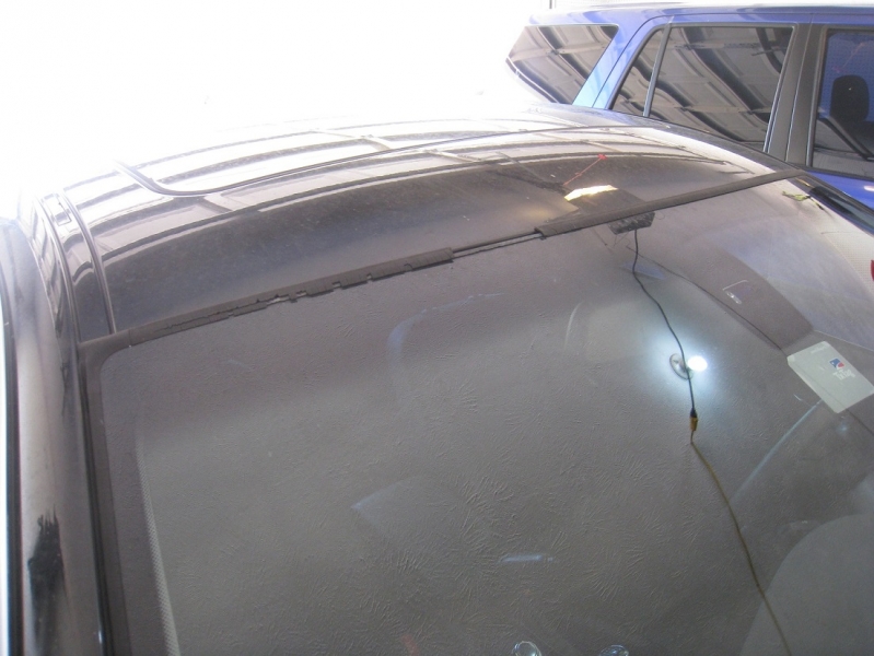 Замена уплотнителя лобового стекла BMW 3er (E92) Coupe рис. 1