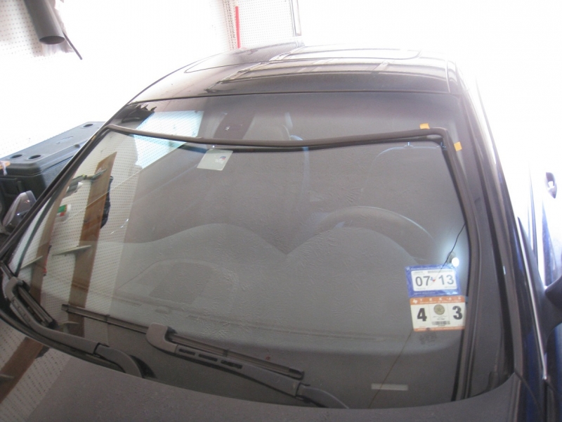 Замена уплотнителя лобового стекла BMW 3er (E92) Coupe рис. 7